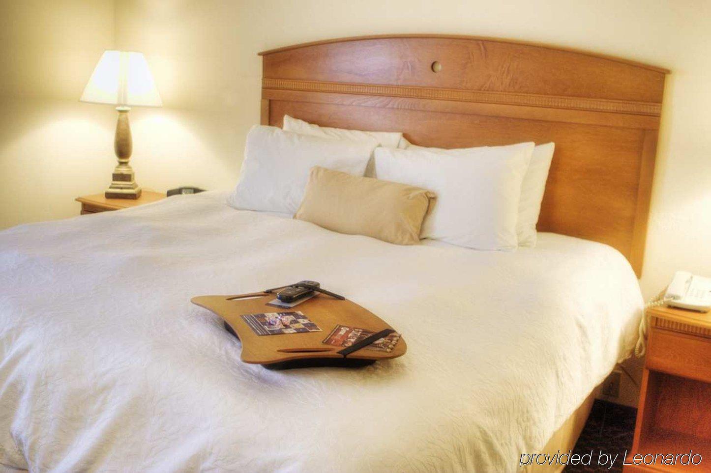 Surestay By Best Western Forsyth Decatur Phòng bức ảnh